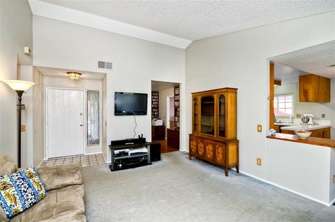 2720 Pepper Tree Dr, Oceanside, CA 92056 photo 12