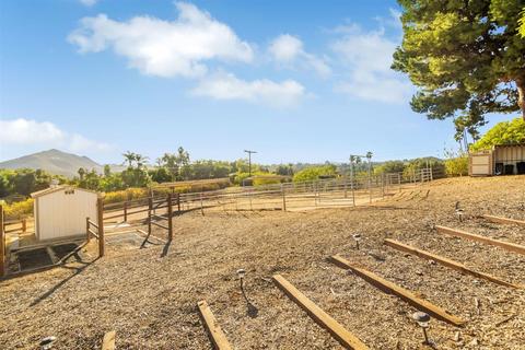 546 Clarence Ln, Escondido, CA 92029 photo 23