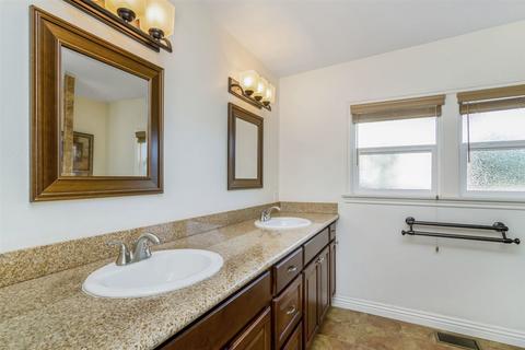 546 Clarence Ln, Escondido, CA 92029 photo 14