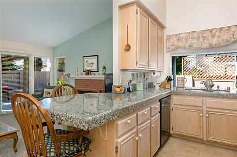 1433 Via Venusto, Oceanside, CA 92056 photo 7
