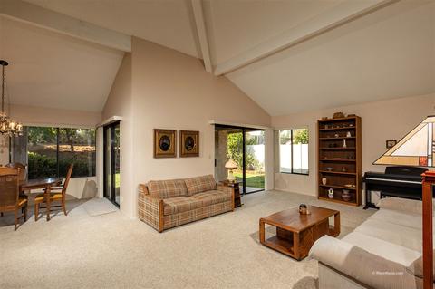 1539 Silverado Dr, Oceanside, CA 92057 photo 3
