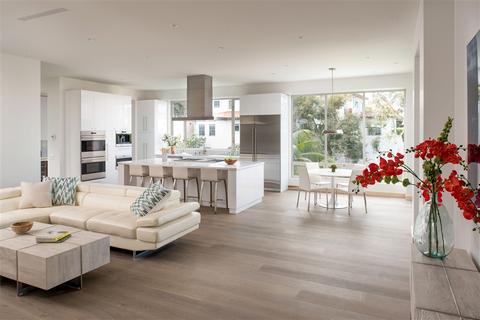 7750 Lookout Dr, La Jolla, CA 92037 photo 5