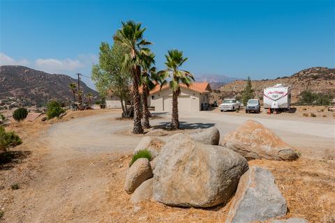 1098 Alpine View Rd, Alpine, CA 91901 photo 1