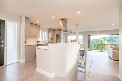 1818 E Chase Ave, El Cajon, CA 92020 photo 8