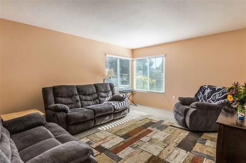 10082 Halberns Blvd, Santee, CA 92071 photo 4