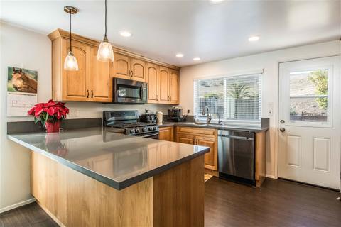 10082 Halberns Blvd, Santee, CA 92071 photo 1