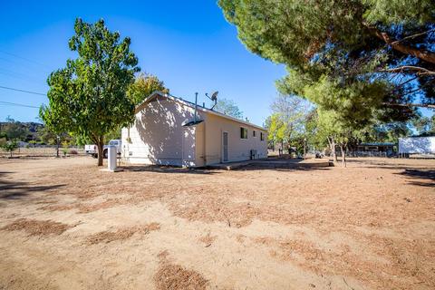 24946 Library Ln, Potrero, CA 91963 photo 5