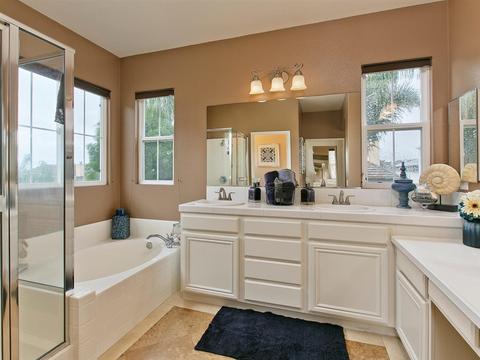 1507 Enchante Way, Oceanside, CA 92056 photo 18