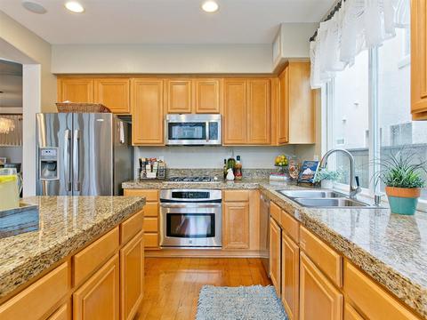 1507 Enchante Way, Oceanside, CA 92056 photo 4