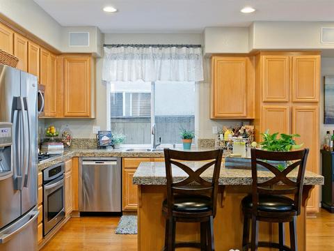 1507 Enchante Way, Oceanside, CA 92056 photo 5