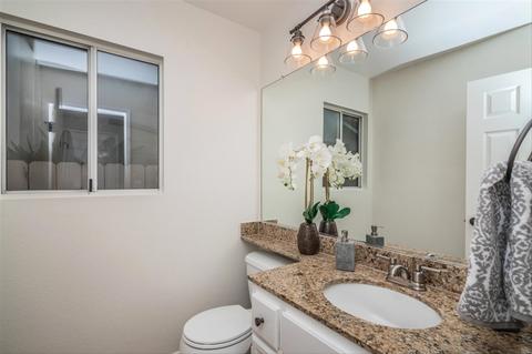 740 Mosaic Cir, Oceanside, CA 92057 photo 10