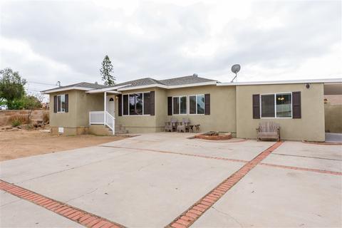71 Walnut Dr, Chula Vista, CA 91911 photo 1