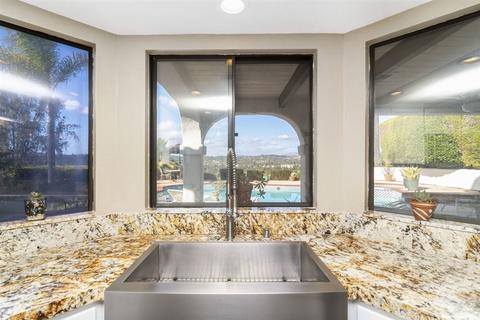 716 Inspiration Ln, Escondido, CA 92025 photo 7