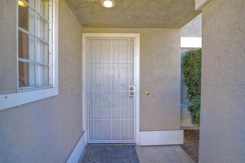 347 Riverview Way, Oceanside, CA 92057 photo 2