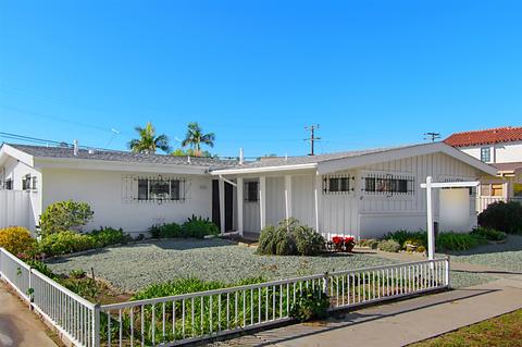 1030 Pine, Coronado, CA 92118 photo 2