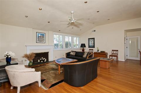1025 F Ave, Coronado, CA 92118 photo 8