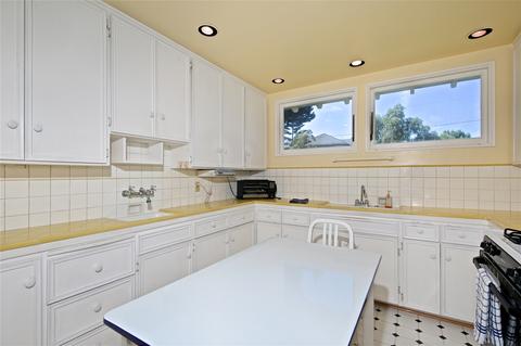 1025 F Ave, Coronado, CA 92118 photo 12