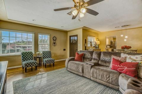 8858 Lemon Ave, La Mesa, CA 91941 photo 6