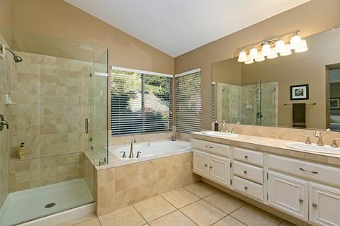 821 Applewilde Dr, San Marcos, CA 92078 photo 17