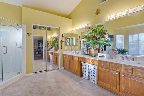 532 Springfield Ave, Oceanside, CA 92057 photo 9