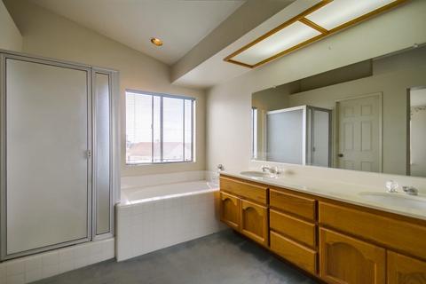 1337 Clear Crest Cir, Vista, CA 92084 photo 12