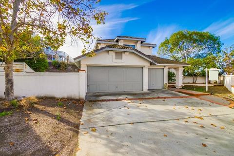 1337 Clear Crest Cir, Vista, CA 92084 photo 2