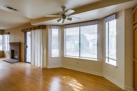 1337 Clear Crest Cir, Vista, CA 92084 photo 9