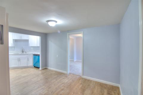 15620 S Frailey Ave, Compton, CA 90221 photo 10