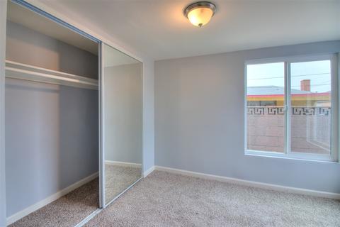 15620 S Frailey Ave, Compton, CA 90221 photo 11