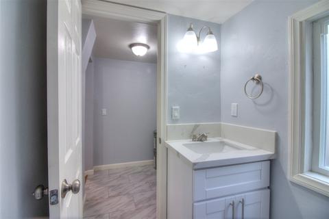 15620 S Frailey Ave, Compton, CA 90221 photo 16