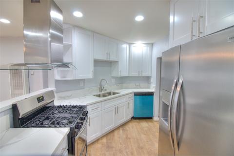 15620 S Frailey Ave, Compton, CA 90221 photo 1