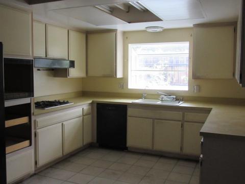 312 Cadillac Cir, Oceanside, CA 92054 photo 4