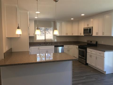 1840 Debra Ln, Vista, CA 92084 photo 2