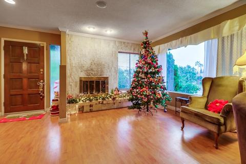 495 E J St, Chula Vista, CA 91910 photo 3