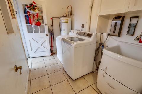 495 E J St, Chula Vista, CA 91910 photo 20