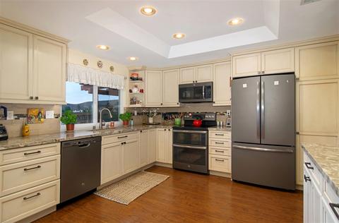 10029 Canyonview Ct, Spring Valley, CA 91977 photo 8