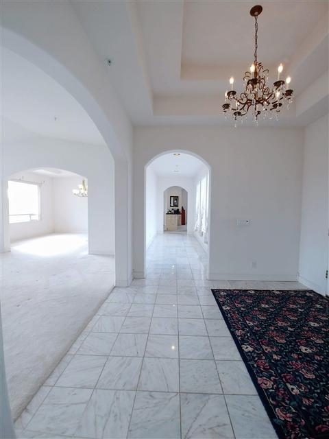 640 Altamira Ct, Vista, CA 92081 photo 9