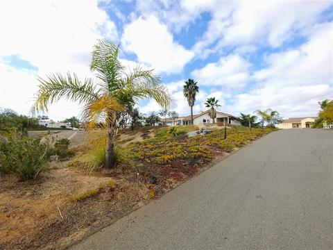 640 Altamira Ct, Vista, CA 92081 photo 21
