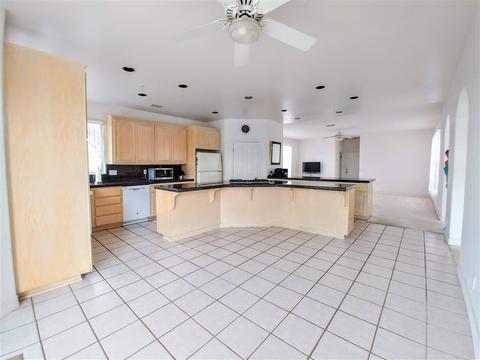 640 Altamira Ct, Vista, CA 92081 photo 13