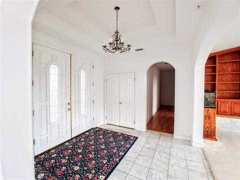 640 Altamira Ct, Vista, CA 92081 photo 5