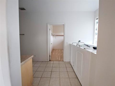 640 Altamira Ct, Vista, CA 92081 photo 17