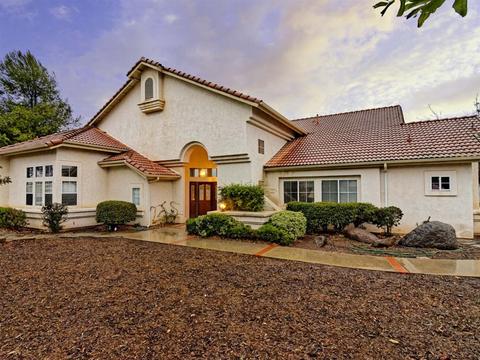 2101 Charles Dewitt Way, Alpine, CA 91901 photo 2