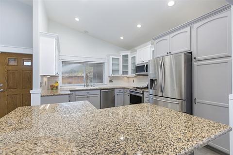 8577 Paseo De Los Castillos, Santee, CA 92071 photo 7
