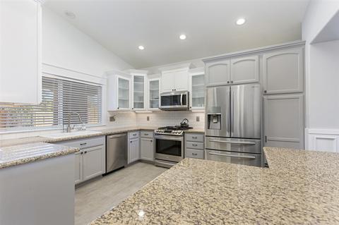 8577 Paseo De Los Castillos, Santee, CA 92071 photo 6