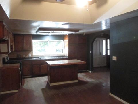 421 Hill Dr, Vista, CA 92083 photo 10