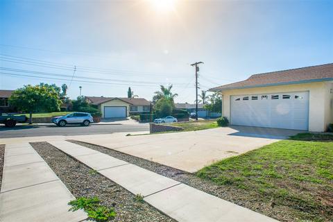 377 Nova Pl, Chula Vista, CA 91911 photo 2