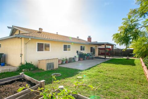 377 Nova Pl, Chula Vista, CA 91911 photo 5