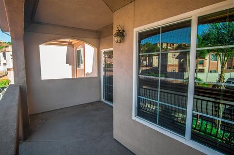 2708 Lake Pointe Dr #213, Spring Valley, CA 91977 photo 10