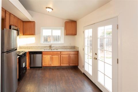 727 Butterfield Rd, Oceanside, CA 92057 photo 6