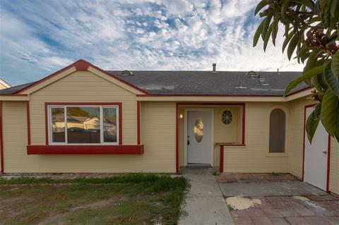 727 Butterfield Rd, Oceanside, CA 92057 photo 4